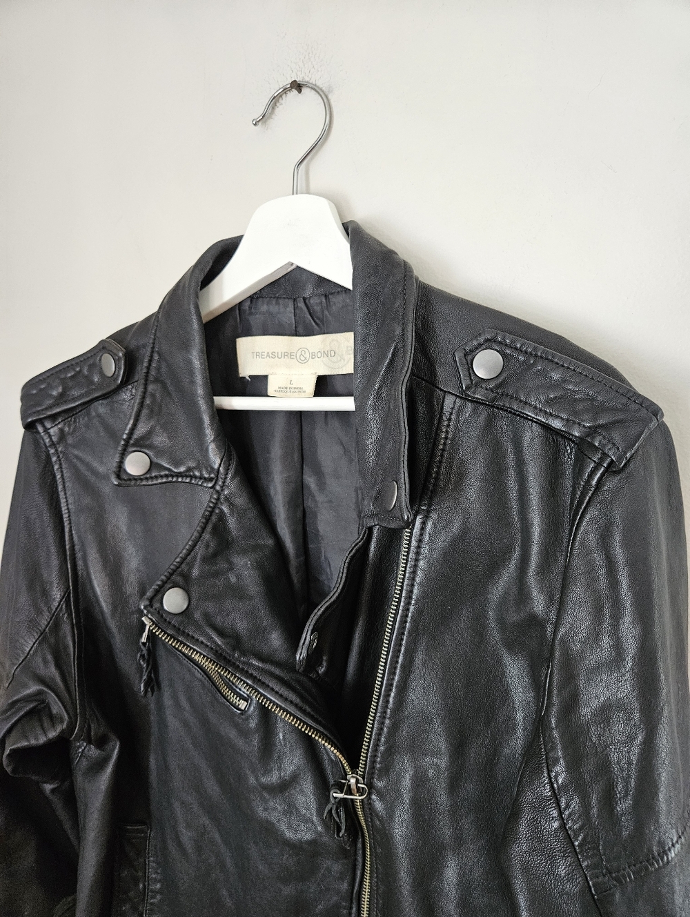 Treasure & Bond Black Leather Moto Jacket Zip Front Neutral Classic Bikercore - Picture 5 of 13